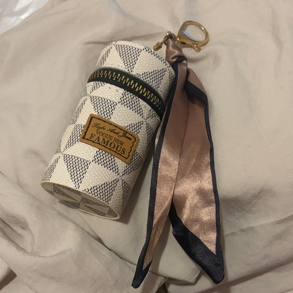 Geometric Patterned Keychain lipstick Holder NWT - image 2